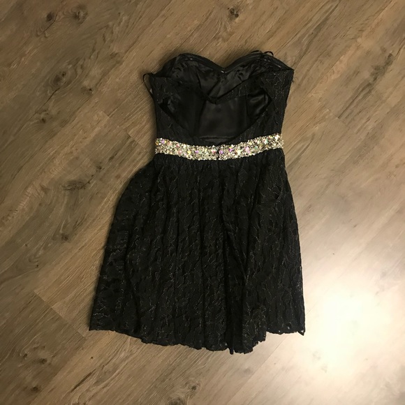 Black sparkly Faviana cocktail dress - Picture 4 of 4